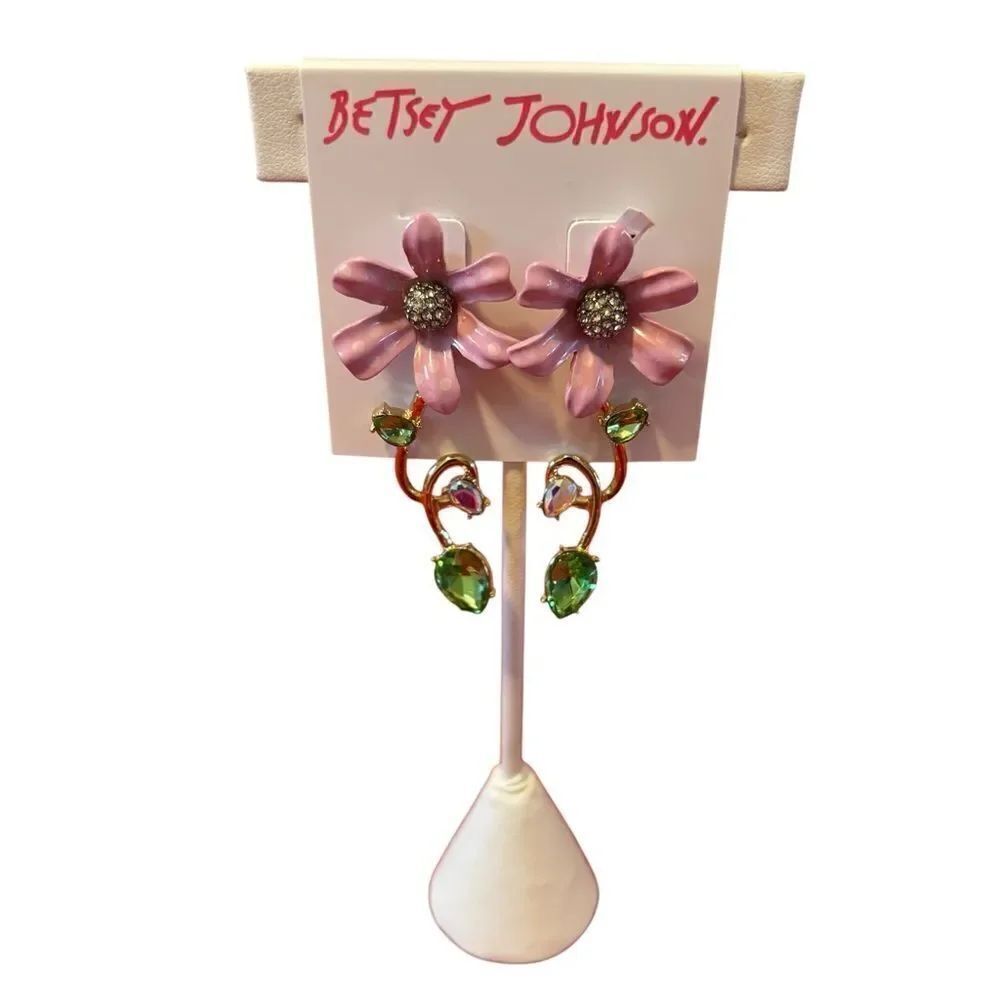 Betsey Johnson Pink Sparkly Flower Earrings.